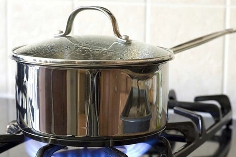 Nên đậy hay mở vung khi luộc trứng ảnh 2