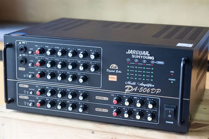 Nên mua amply hay cục đẩy liền vang - 08