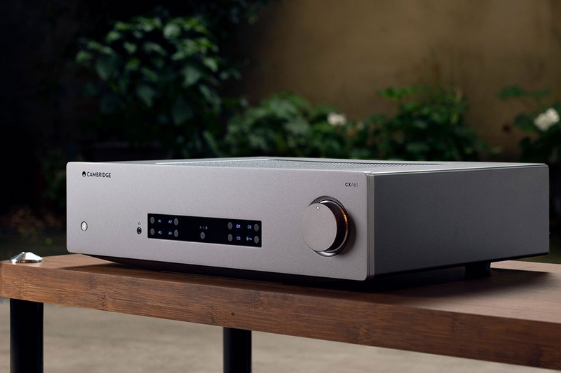 Nên mua amply hay cục đẩy liền vang - 07