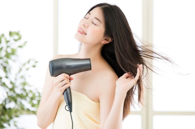 Chọn máy sấy tóc tự ngắt điện