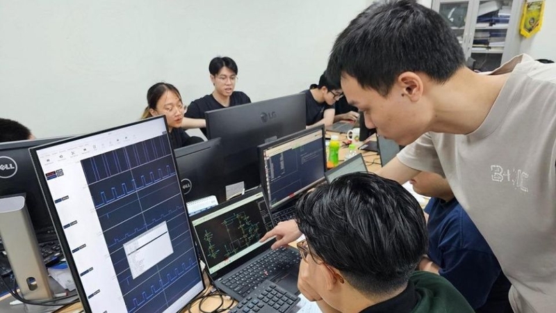 Ngành Kỹ thuật điện 4