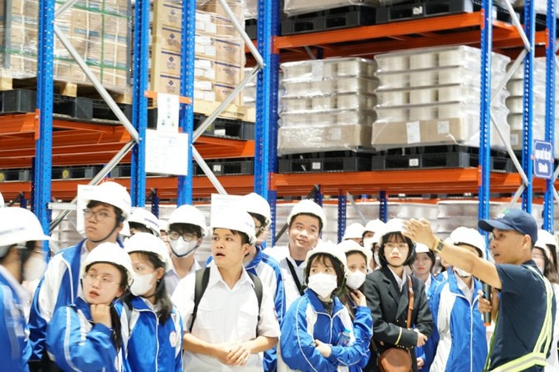 Ngành Logistics lấy bao nhiêu điểm 2