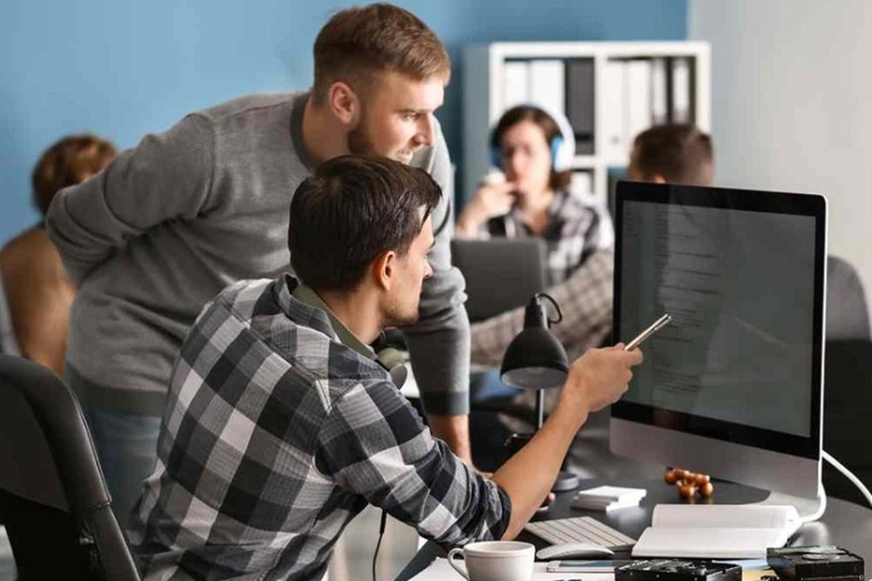 Ngành nào dễ xin việc nhất hiện nay 1