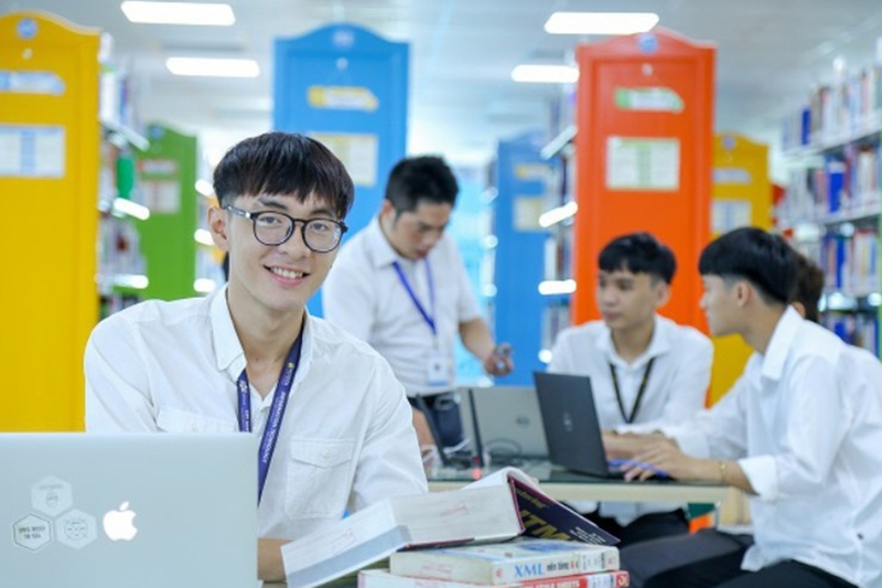 Ngành nào lương cao nhất hiện nay 10