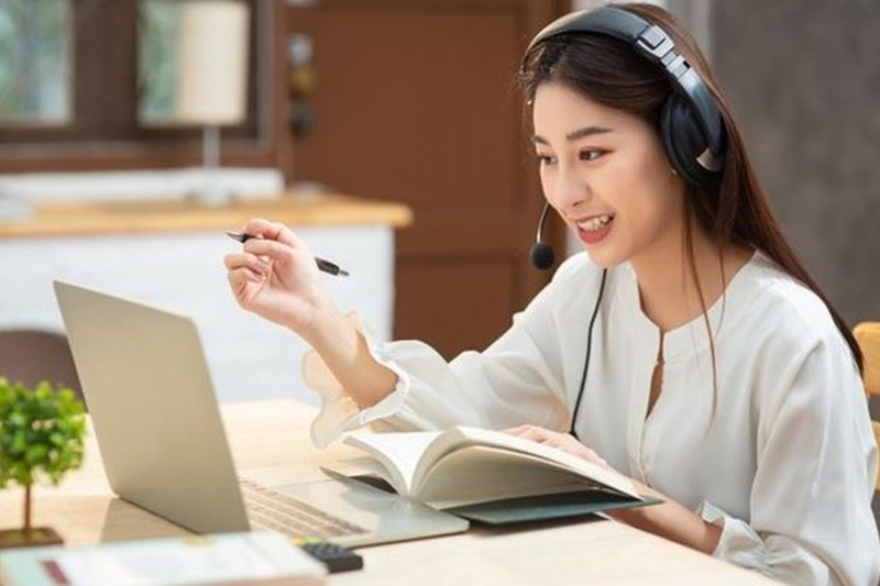 Ngành ngôn ngữ Anh lương bao nhiêu 1