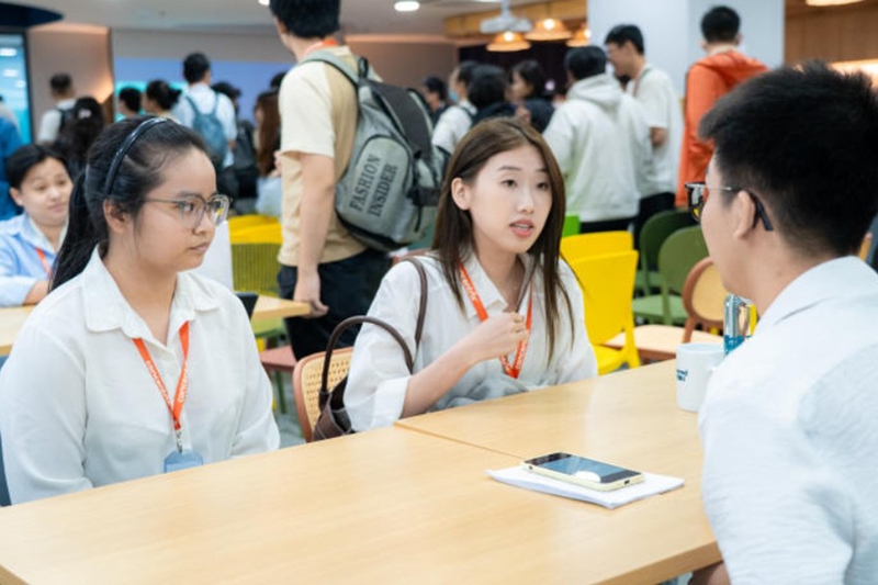 Ngành ngôn ngữ Anh lương bao nhiêu 3