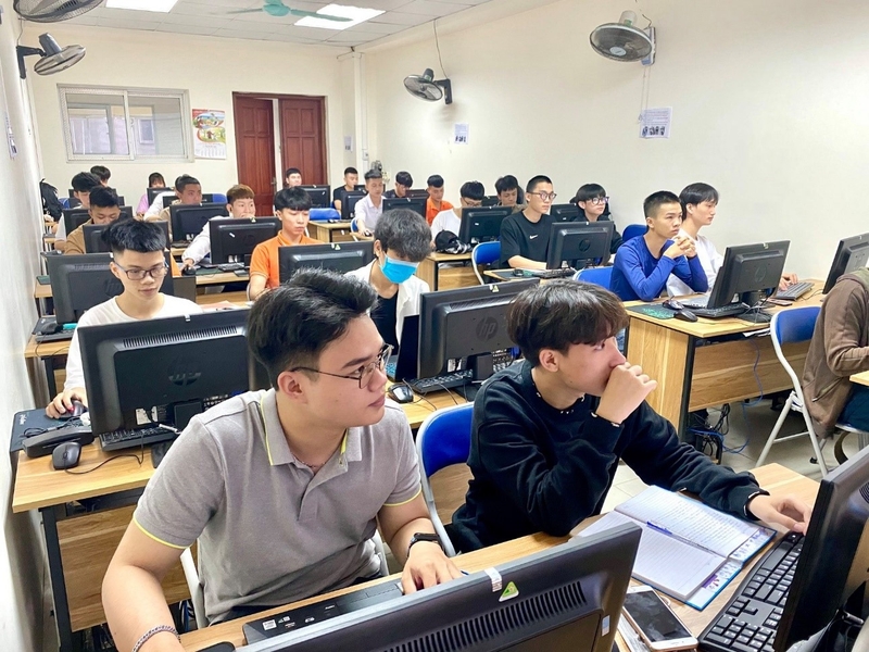 nganh quan ly thong tin thi khoi nao