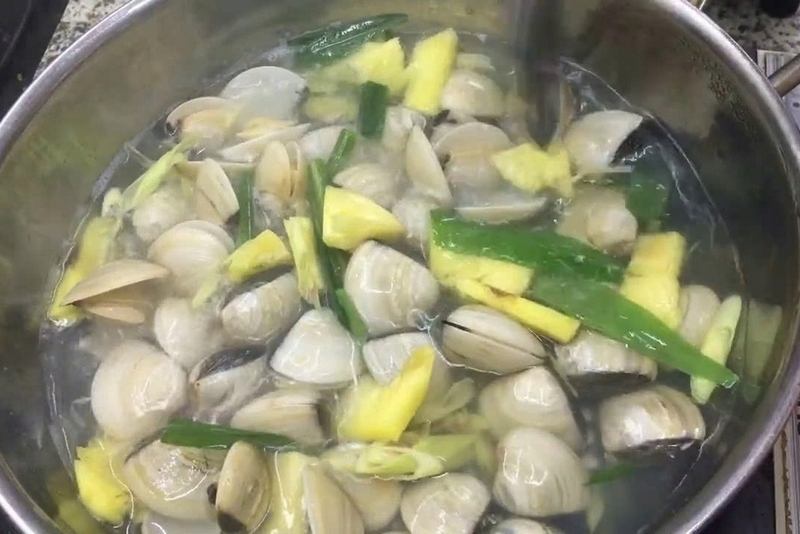 ngao hấp dứa ảnh 4