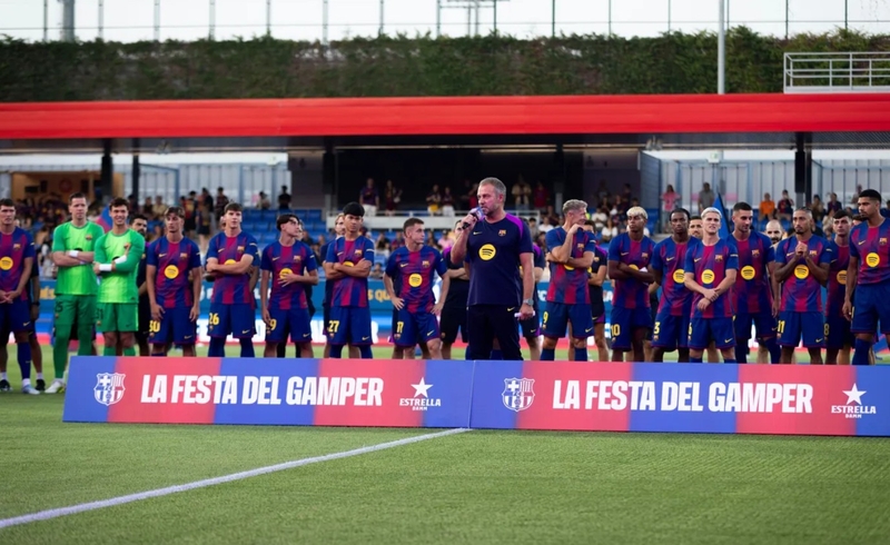 người chơi Barcelona hình 1.jpg