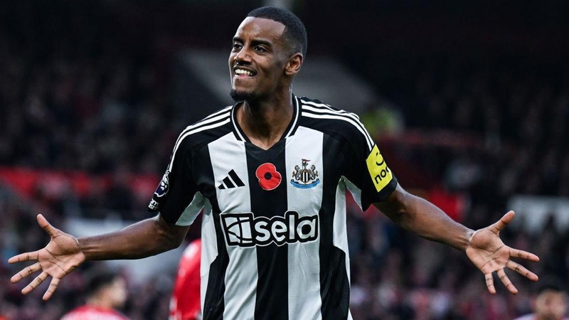 Tiền đạo chủ lực Alexander Isak