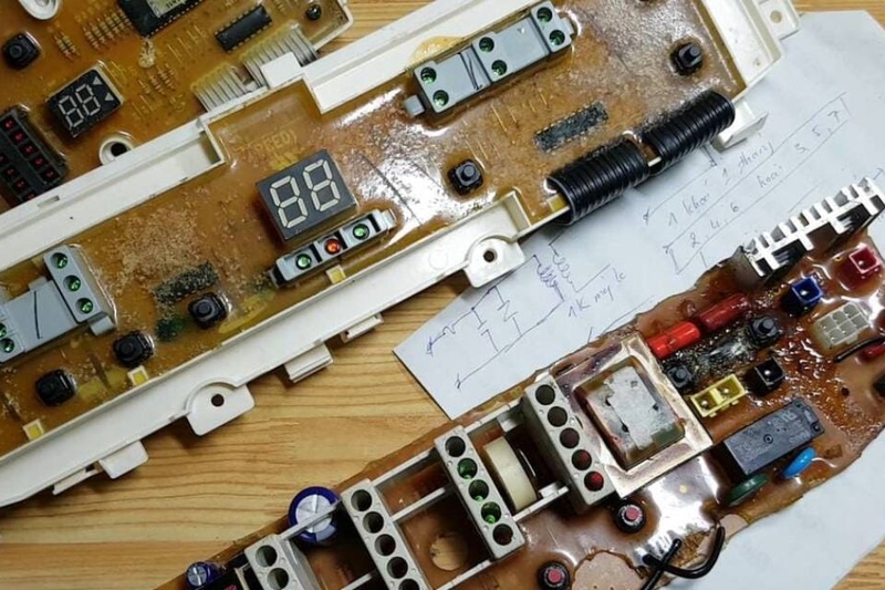nguyên nhân cần thay board máy giặt Electrolux