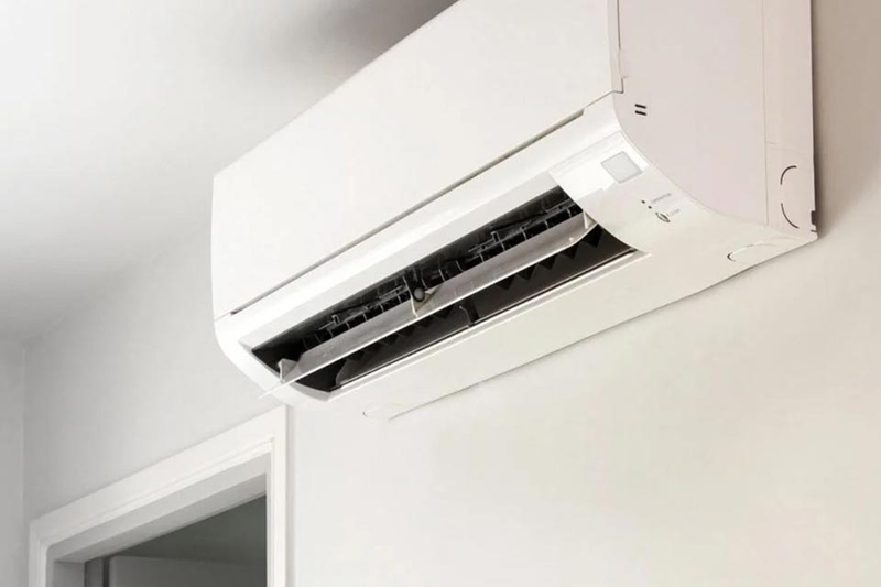 Nhà mái tôn có gắn điều hòa được không - 04