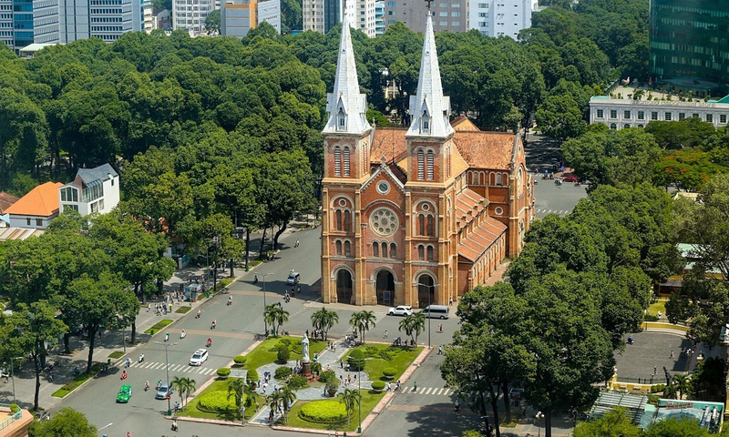 Khám phá Nhà thờ Đức Bà Sài Gòn 4