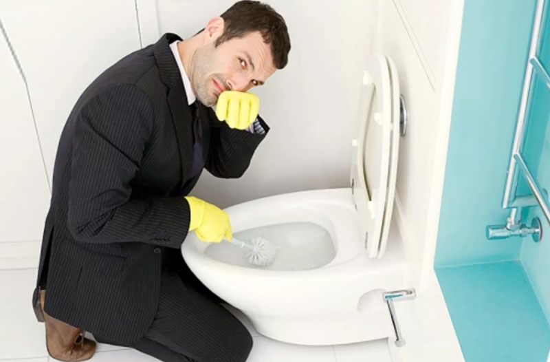 Nhà vệ sinh bị hôi 2