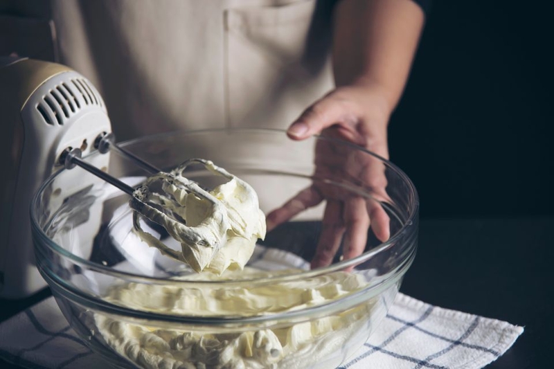 nhận biết whipping cream bị hư (ảnh 1)