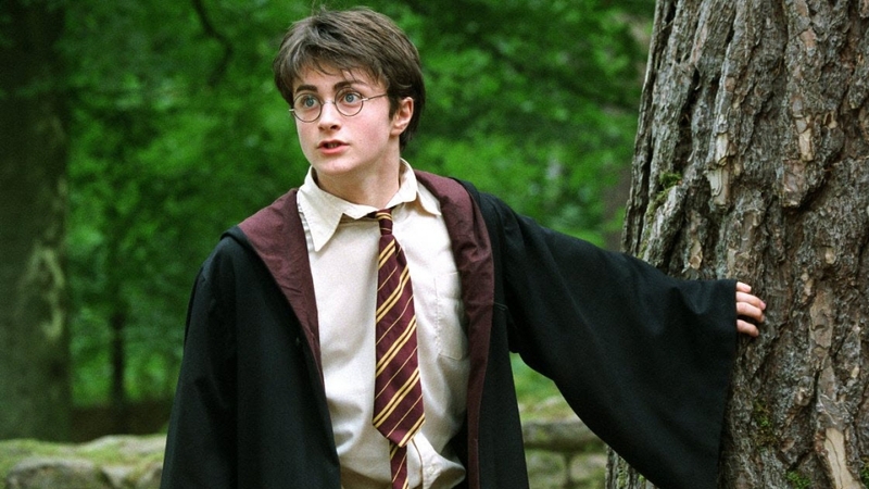 Harry Potter là nhân vật chính trong bộ truyện