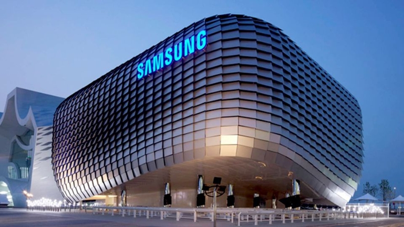 những mẫu điện thoại cảm ứng Samsung hot một thời