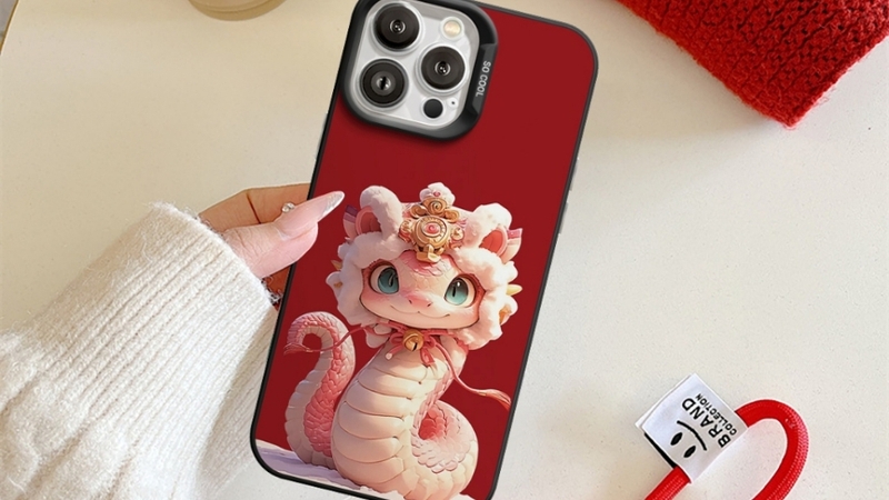 Ốp lưng con rắn tương ứng với linh vật 2025