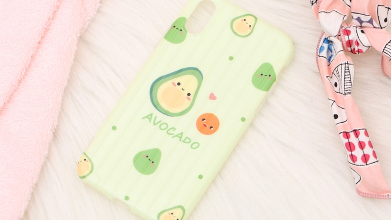 Mẫu ốp lưng hình trái bơ phù hợp với cả nam và nữ