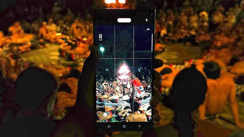 So sánh Nightography trên S25 Ultra với iPhone 16 Pro Max