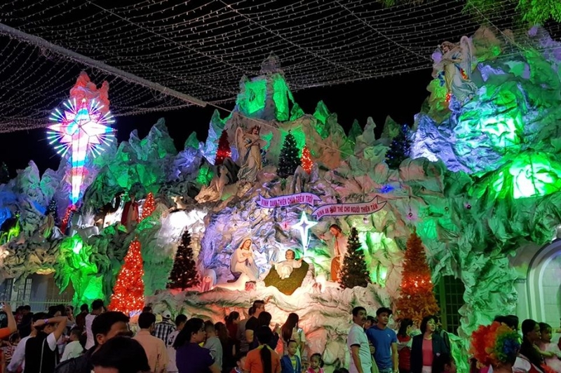 Xóm đạo Phạm Thế Hiển