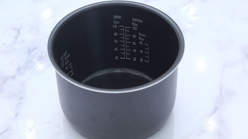 nồi cơm điện Panasonic 1.8 lít SR-ZE185WRAM 4