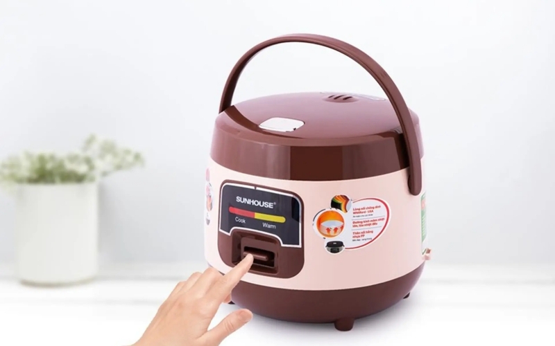 So với nồi cơm mini