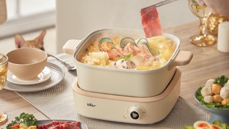 Nồi lẩu Bear DHG-C40M1 có công suất là 1500W