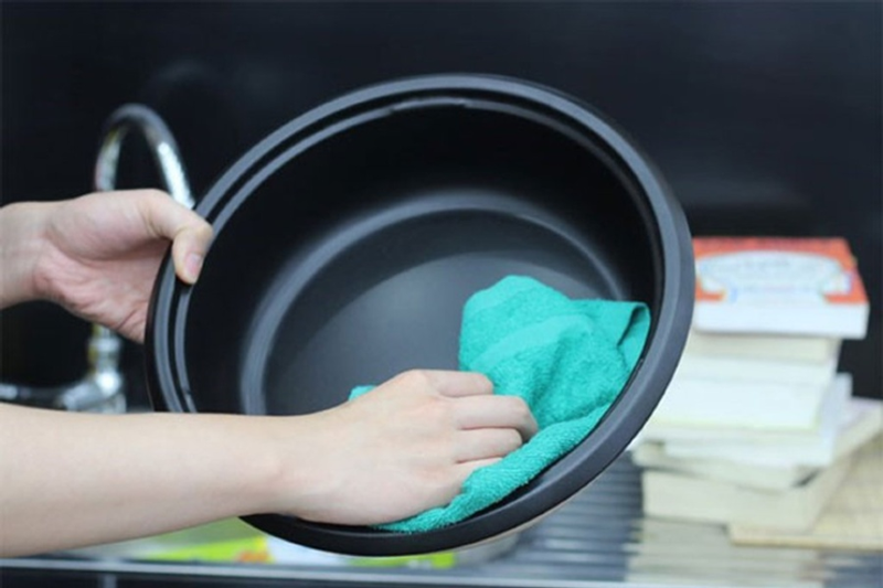 Mẹo bảo quản và sử dụng nồi lẩu điện chống dính bền lâu