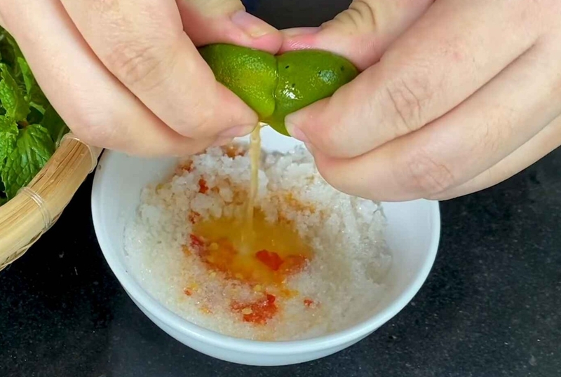 nộm gà hành tây hình 6