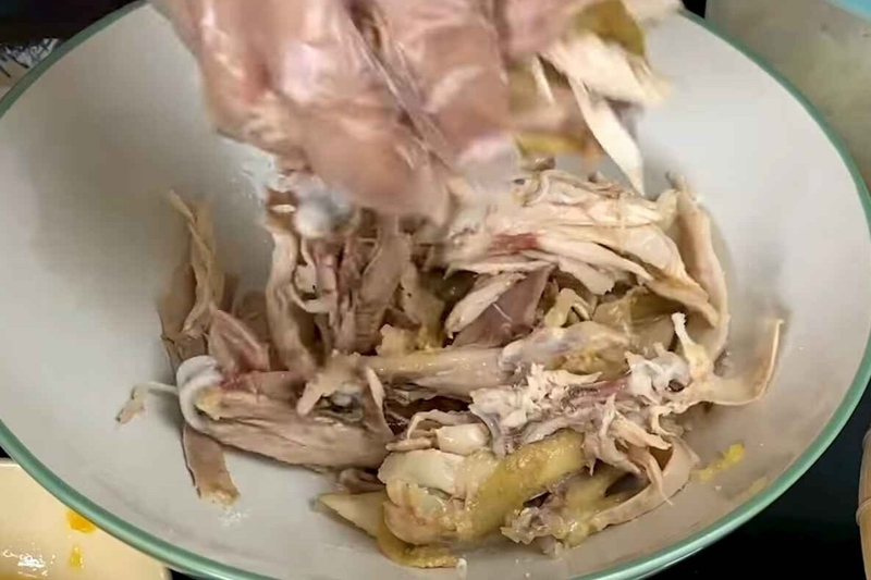 nộm gà hành tây hình 9