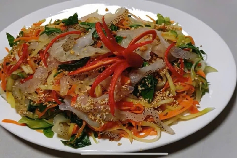 Một số mẹo giúp nộm sứa xoài đạt chuẩn vị