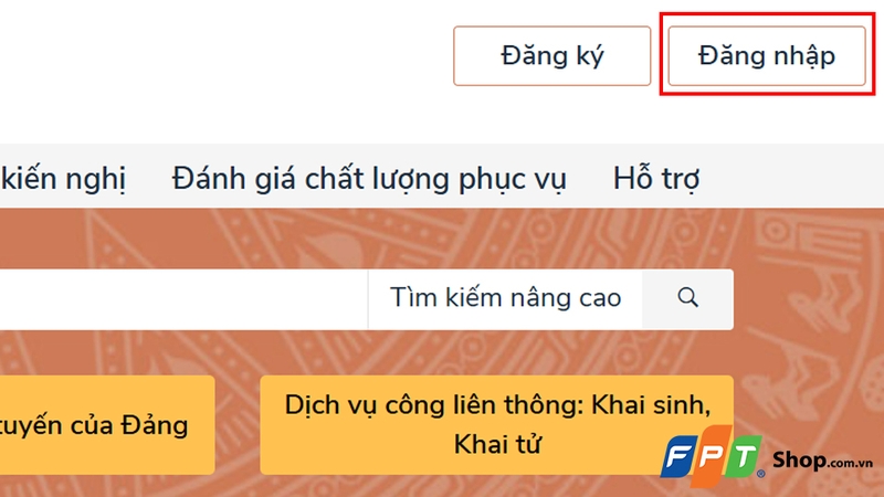 Nhấn Đăng nhập tại góc trên bên phải