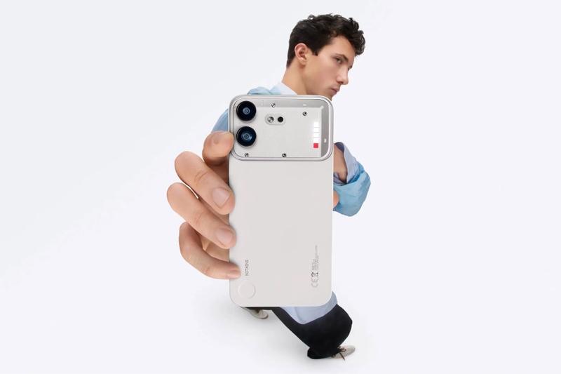 nothing-phone-4b-ra-mat-209388-4.jpg