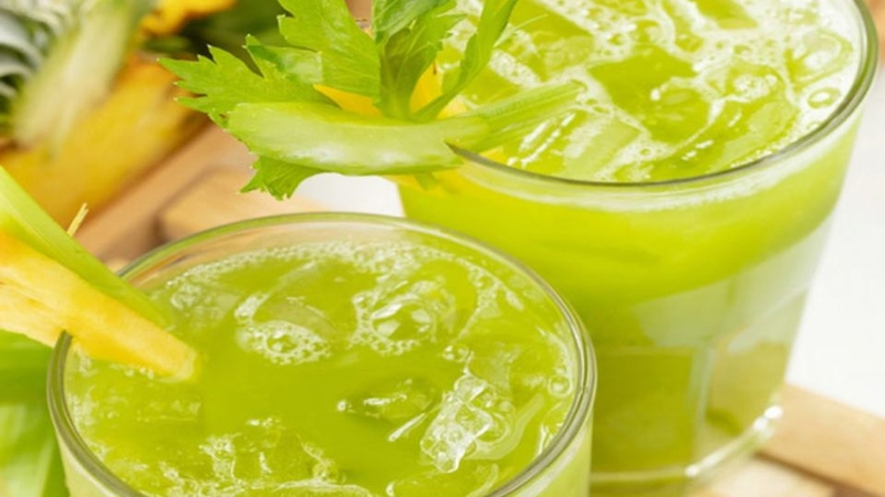 Nước ép củ cải trắng, cà rốt, cần tây và dưa leo