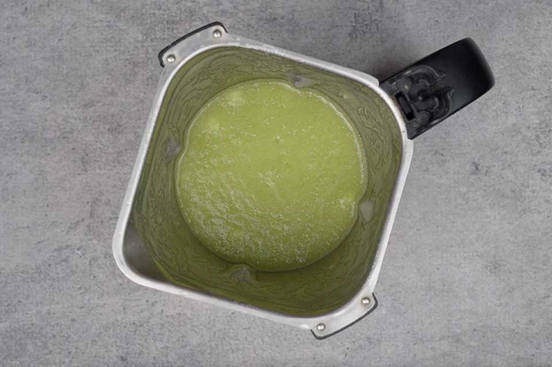 Nước ép cần tây táo mật ong - 04