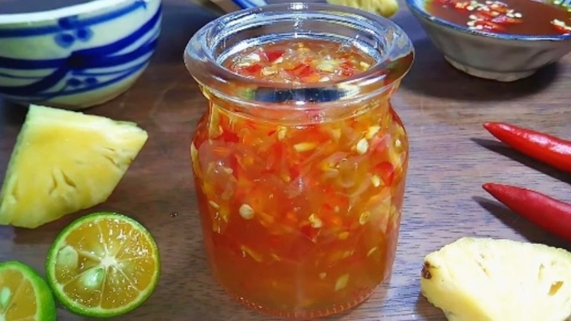 Nước mắm trộn gỏi dứa