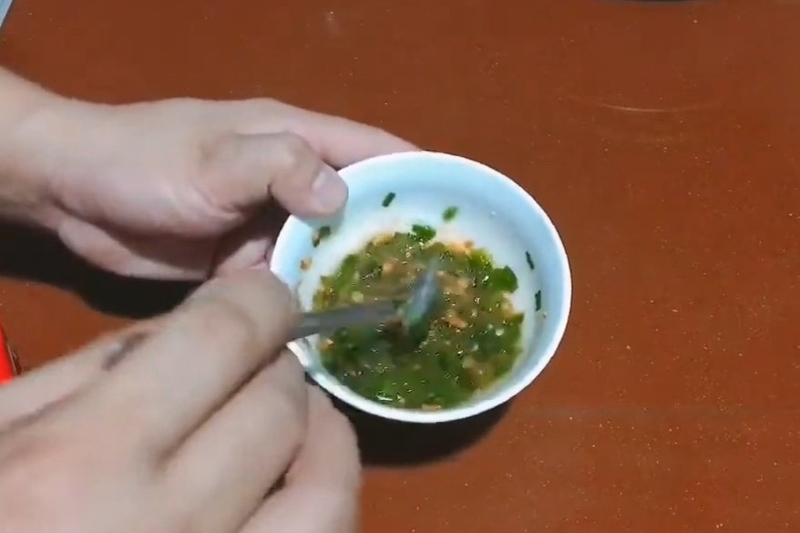 ốc nướng mỡ hành hình 5