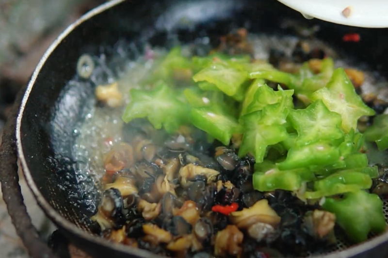 Ốc xào khế lá gừng (6)