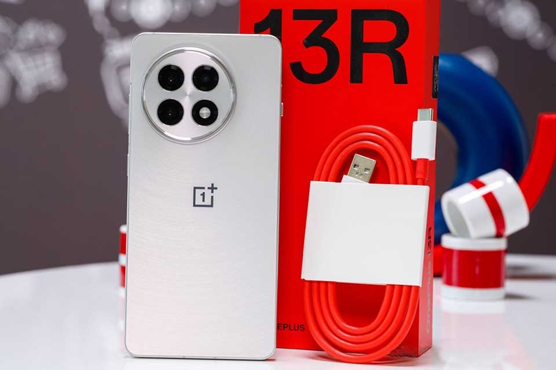 OnePlus 13R - 06