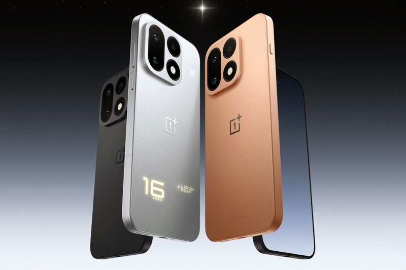 OnePlus 16 có ba tùy chọn màu sắc, trong đó phiên bản Tomorrow's Starlight nổi bật với đèn LED hiển thị số 16.