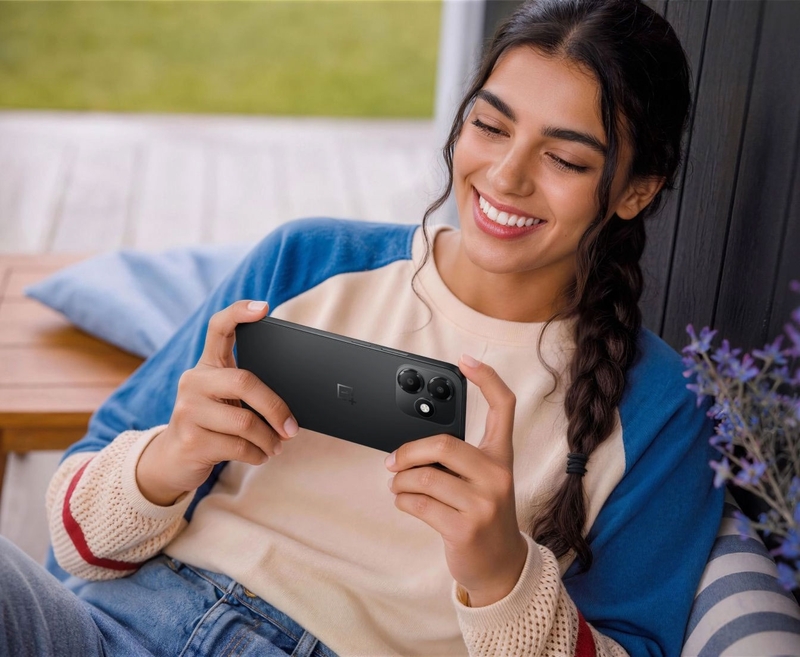 OnePlus N6 Lite trang bị camera sau 13 MP cùng các công cụ chỉnh sửa ảnh bằng AI.