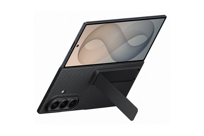 op-lung-samsung-galaxy-z-fold8-carbon-standing-4.jpg