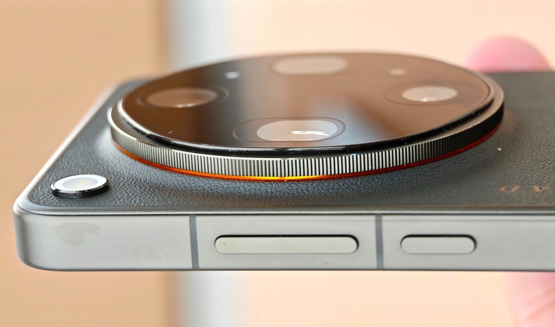 oppo-find-x10-ultra-lo-nang-cap-camera-lon-209215-2.jpg