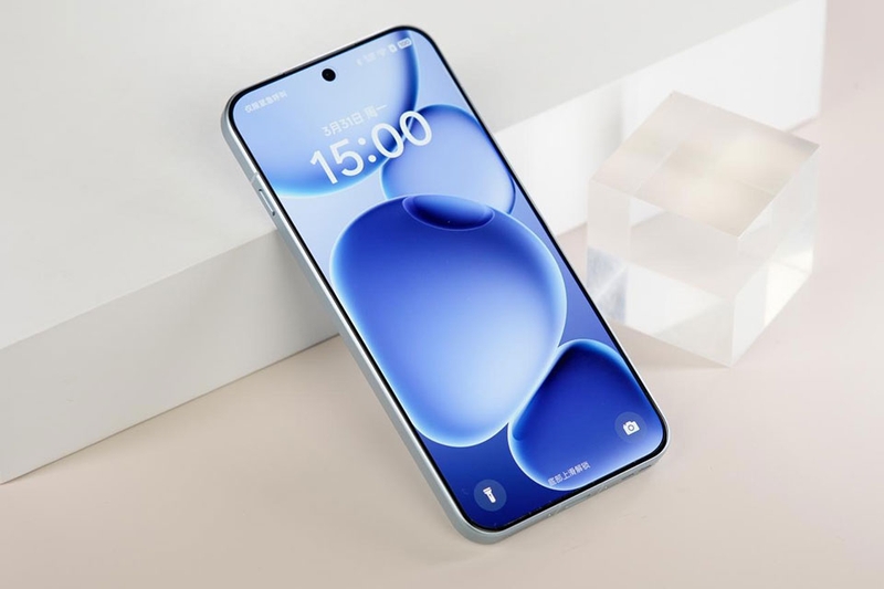 OPPO Find X8s - 02
