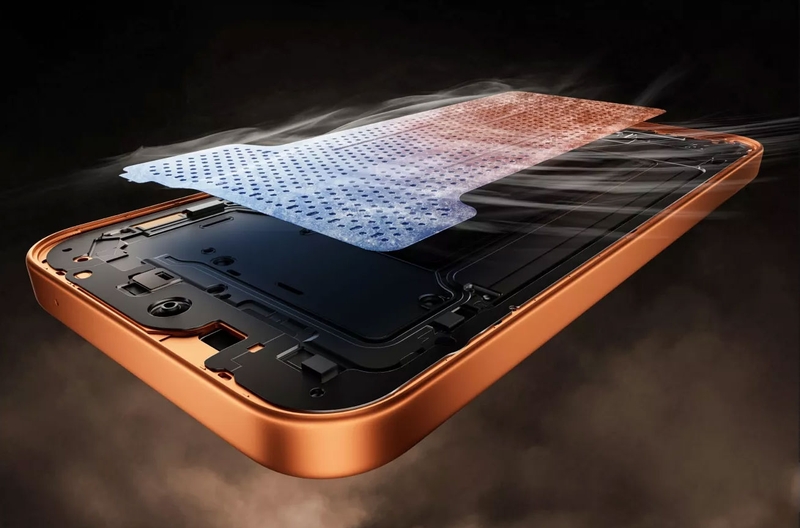 Hệ thống tản nhiệt diện tích lớn trên OPPO K14 Plus giúp kiểm soát nhiệt khi chơi game hoặc xử lý tác vụ nặng.