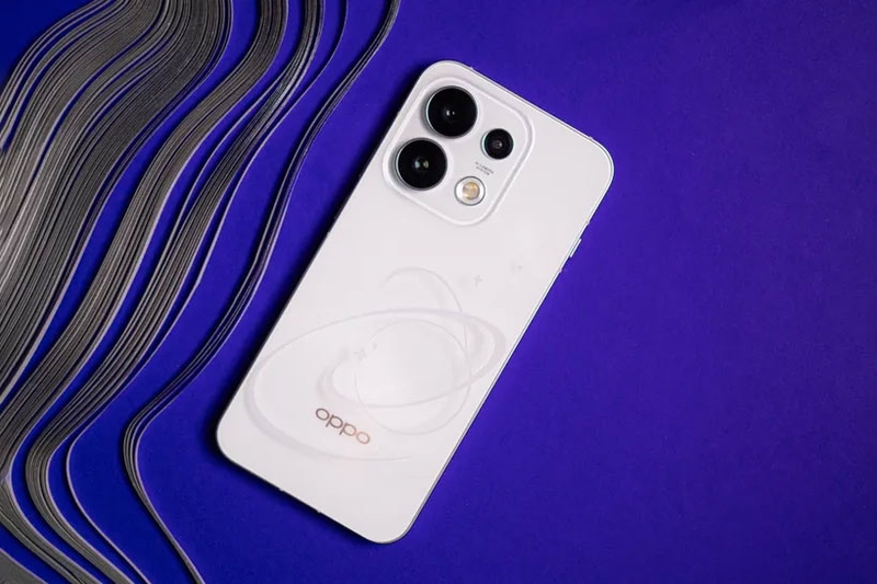 OPPO Reno 17 Pro hứa hẹn mang đến khả năng chụp ảnh linh hoạt với camera chính 200 MP và camera tele tiềm vọng 50 MP.