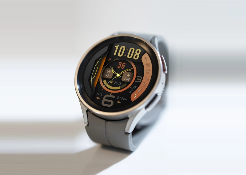 Phần phía dưới của mặt đồng hồ Orange Series