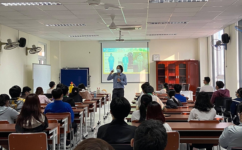 Điểm chuẩn Phạm Ngọc Thạch 2025 - 06