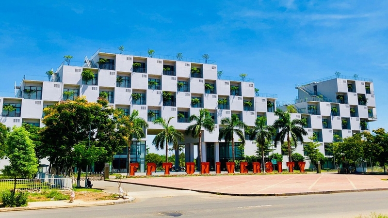 phân tích dữ liệu học trường nào - fpt.jpg